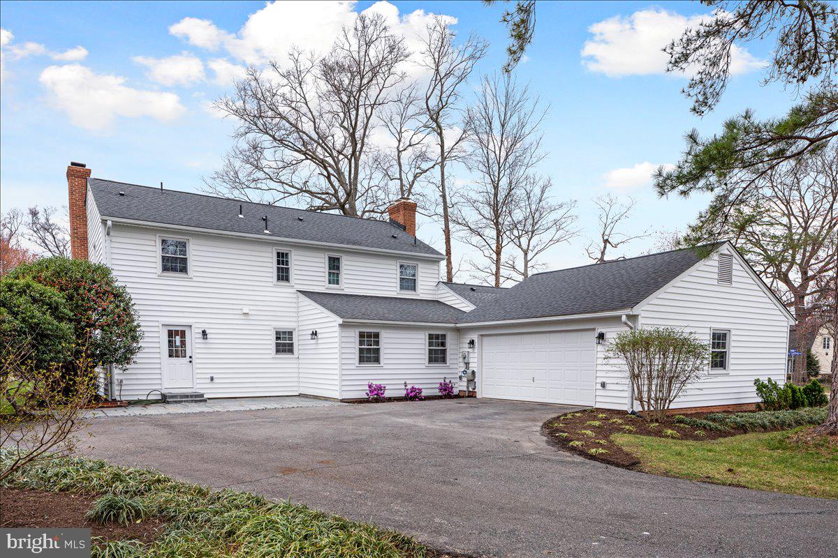 9401 Ferry Landing Ct