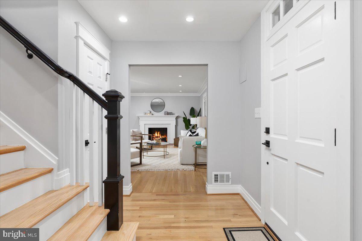 9401 Ferry Landing Ct