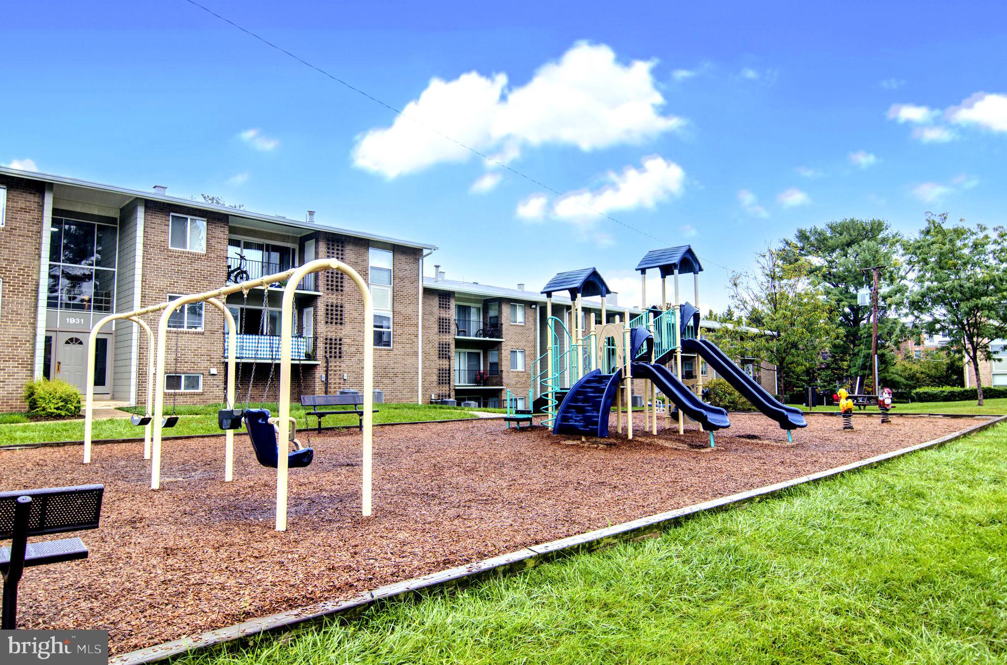 1963 Kennedy Dr #1963