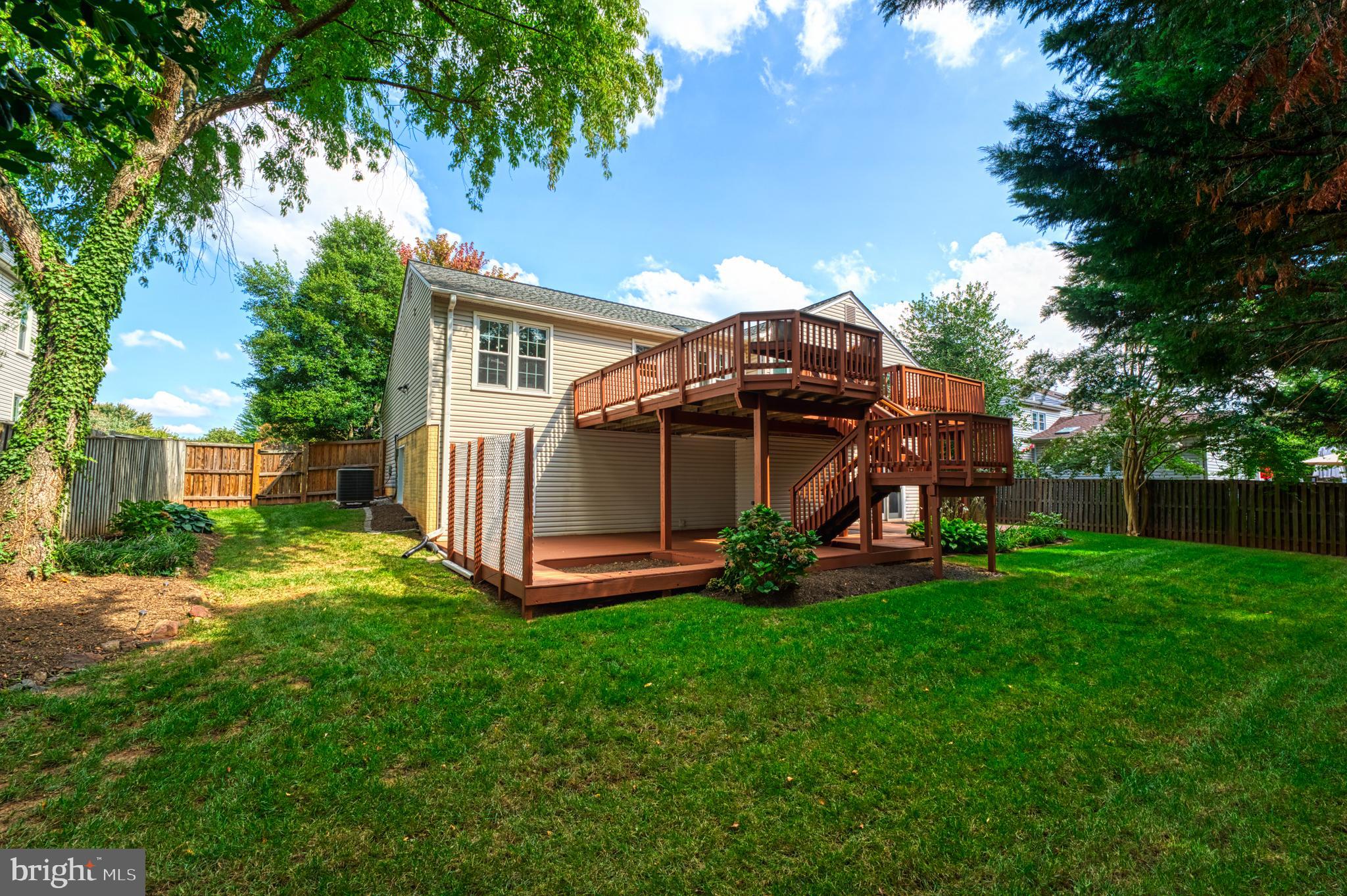 13575 Smallwood Ln