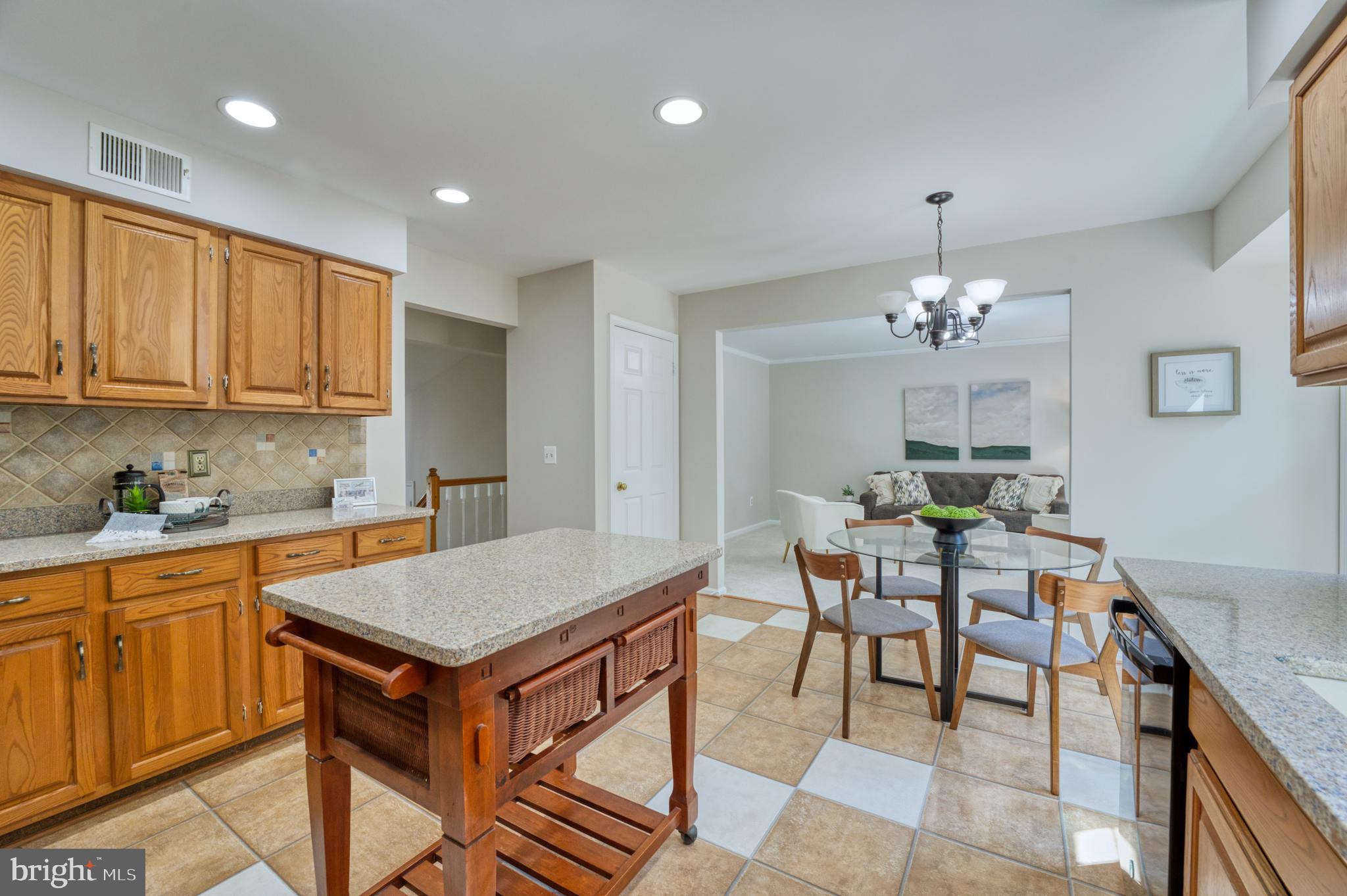 13575 Smallwood Ln