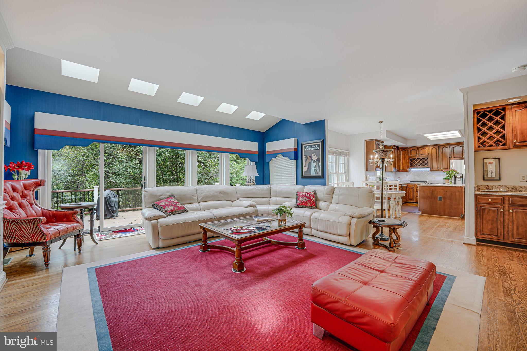3601 Lamplight Dr