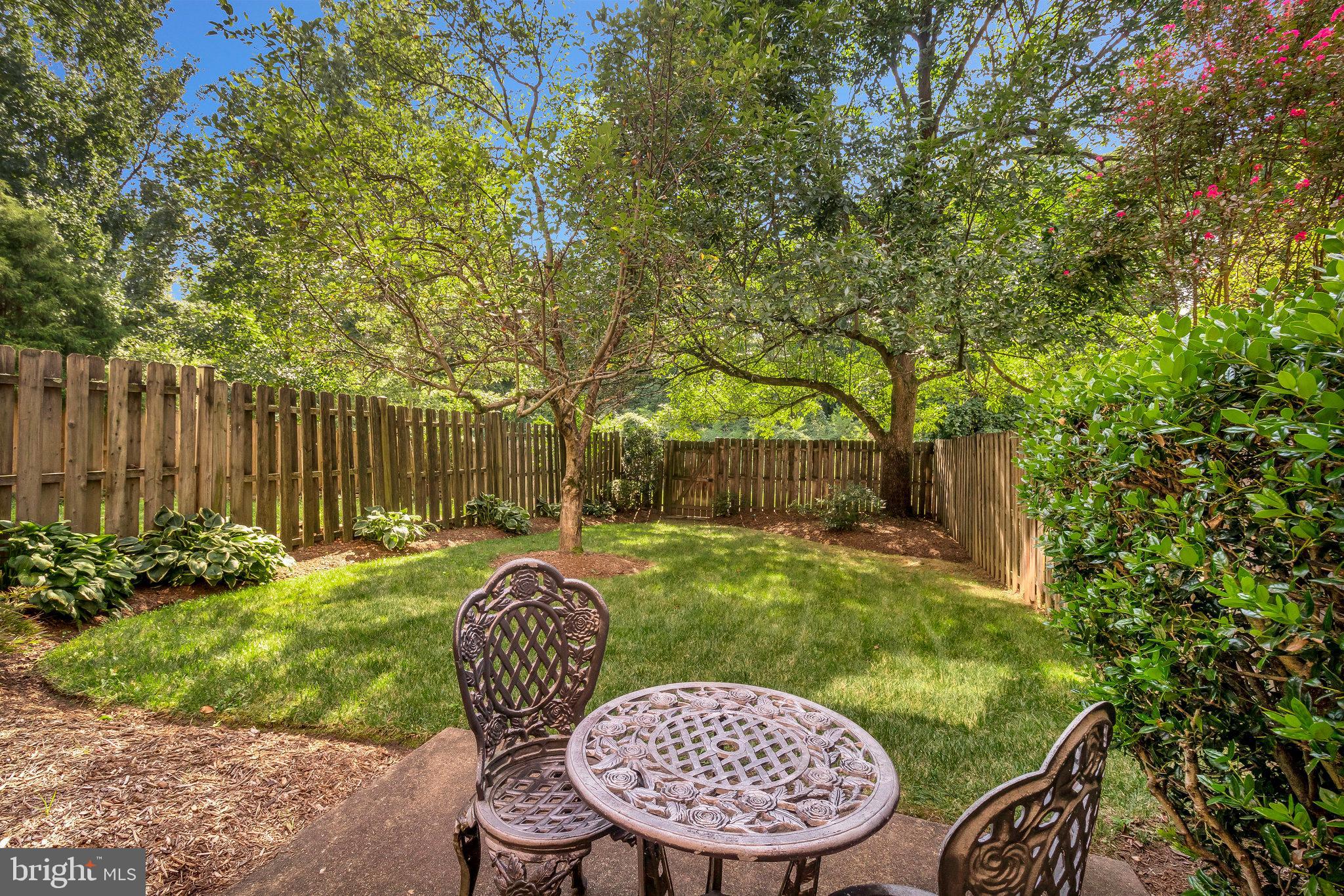 808 Hunter Ct SW