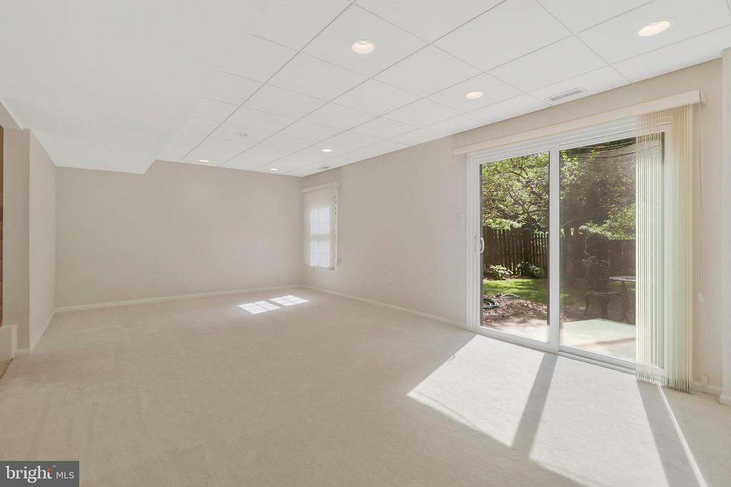 808 Hunter Ct SW