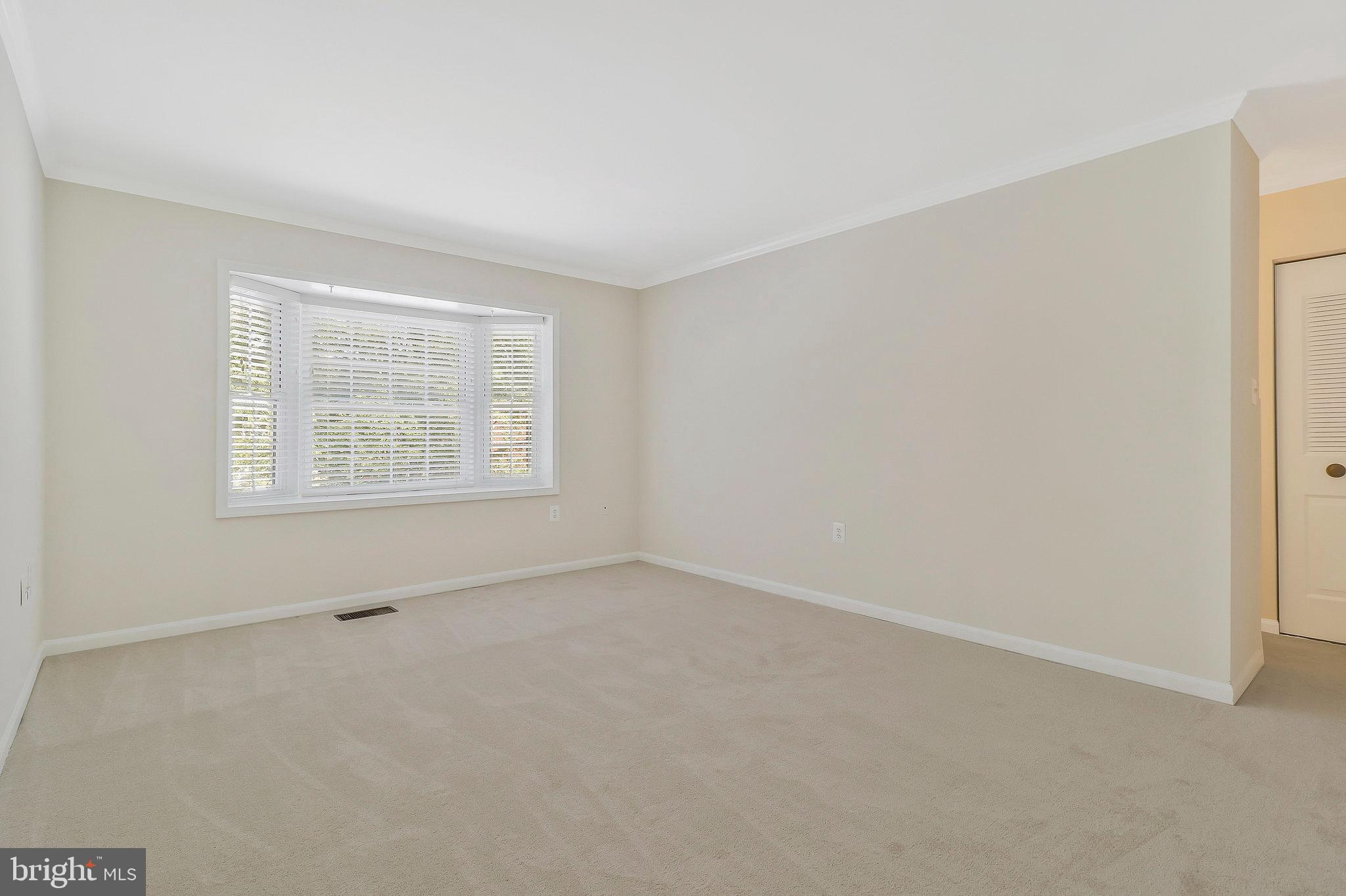 808 Hunter Ct SW