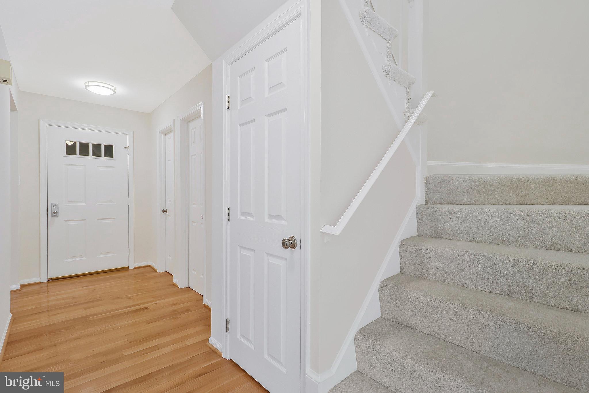 808 Hunter Ct SW