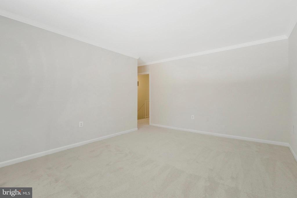 808 Hunter Ct SW