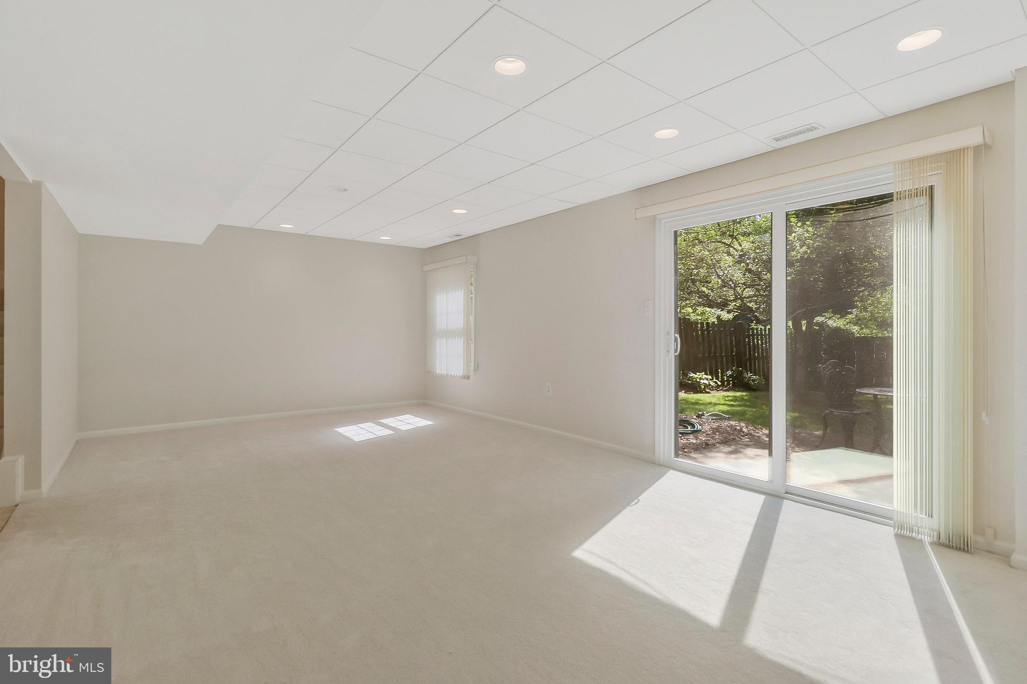 808 Hunter Ct SW