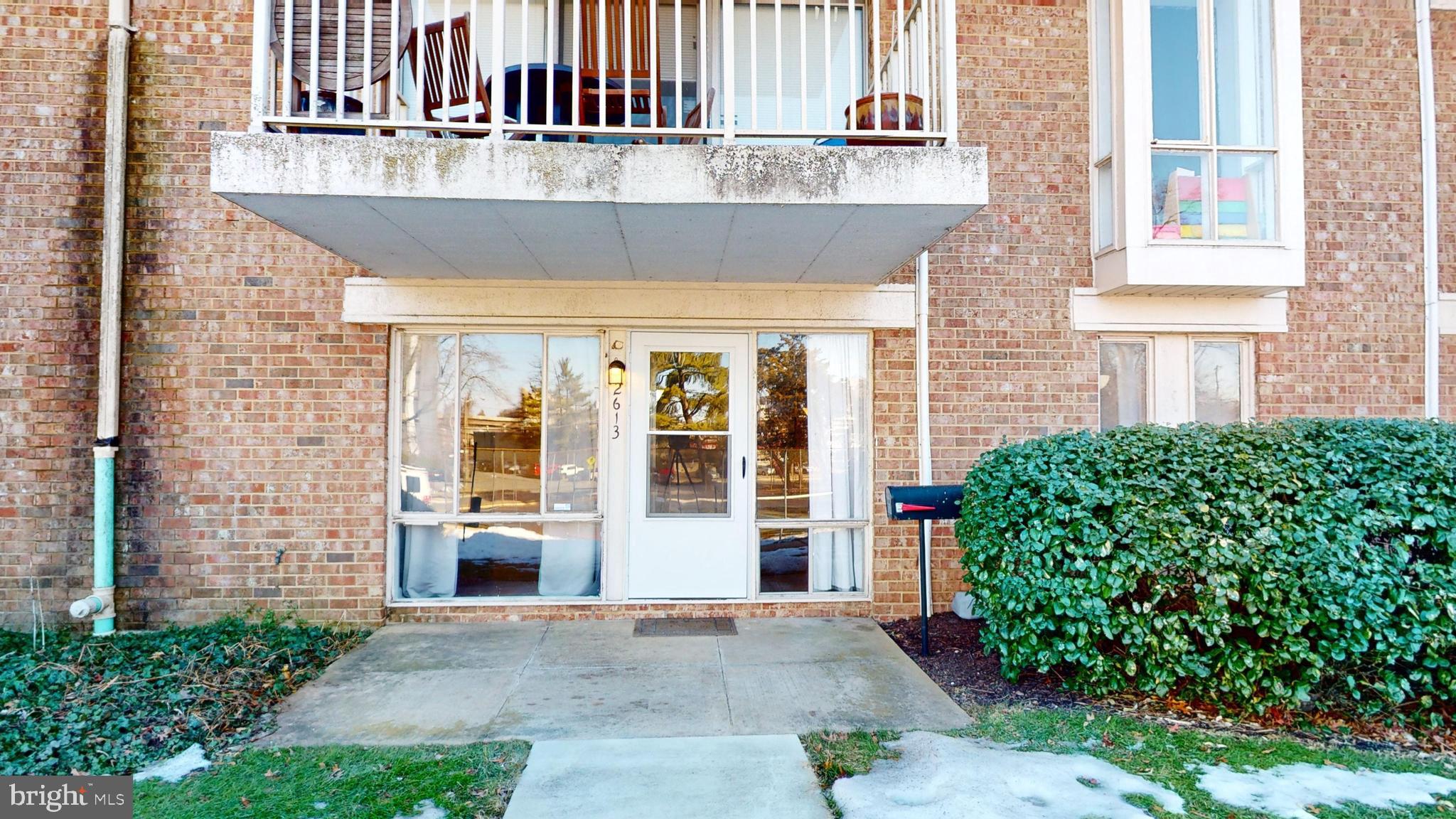2613 Huntington Ave #50