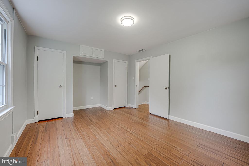 10315 Blake Ln