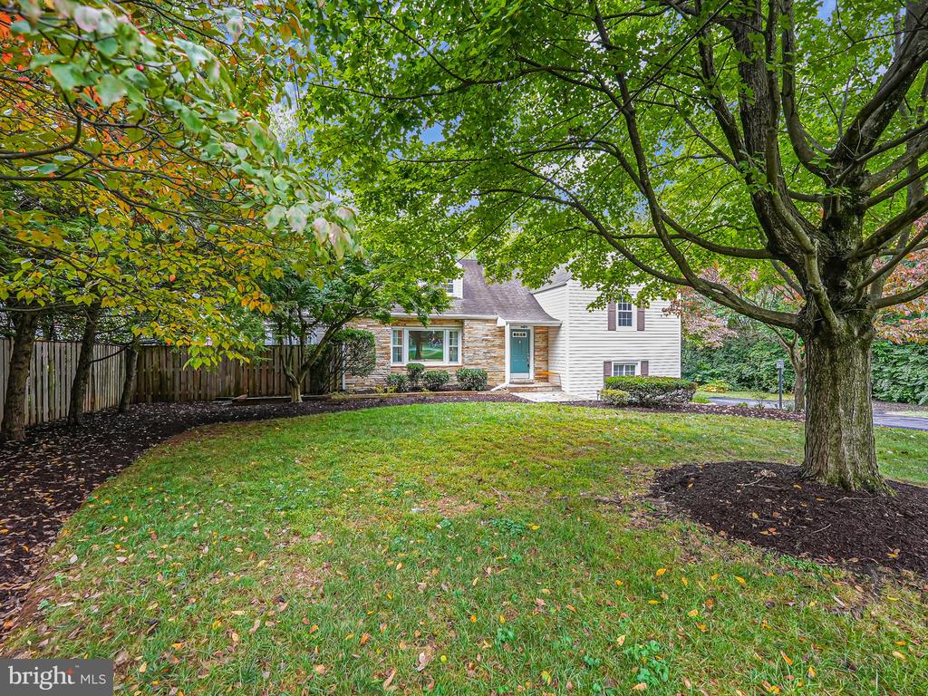 10315 Blake Ln