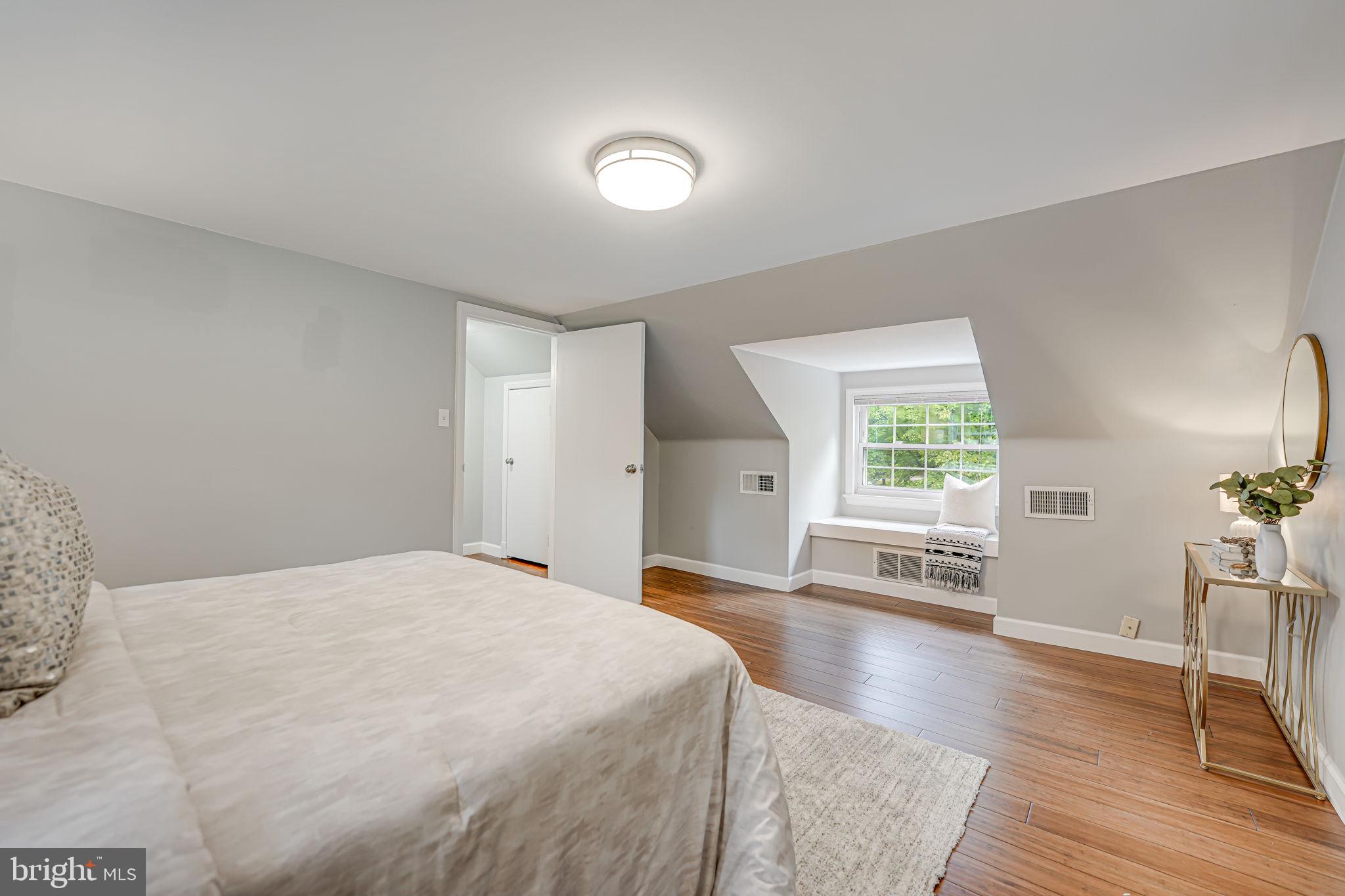 10315 Blake Ln