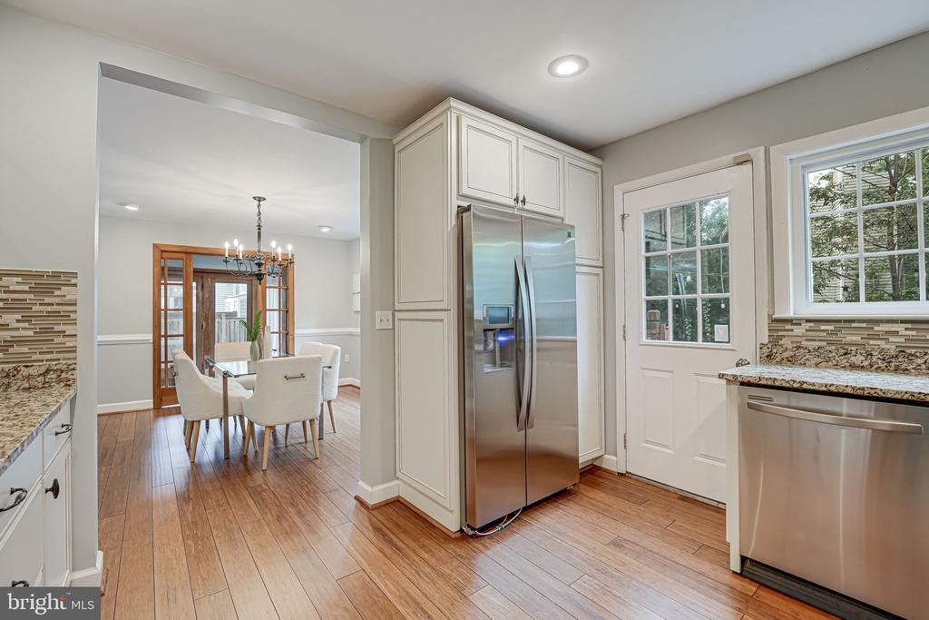 10315 Blake Ln