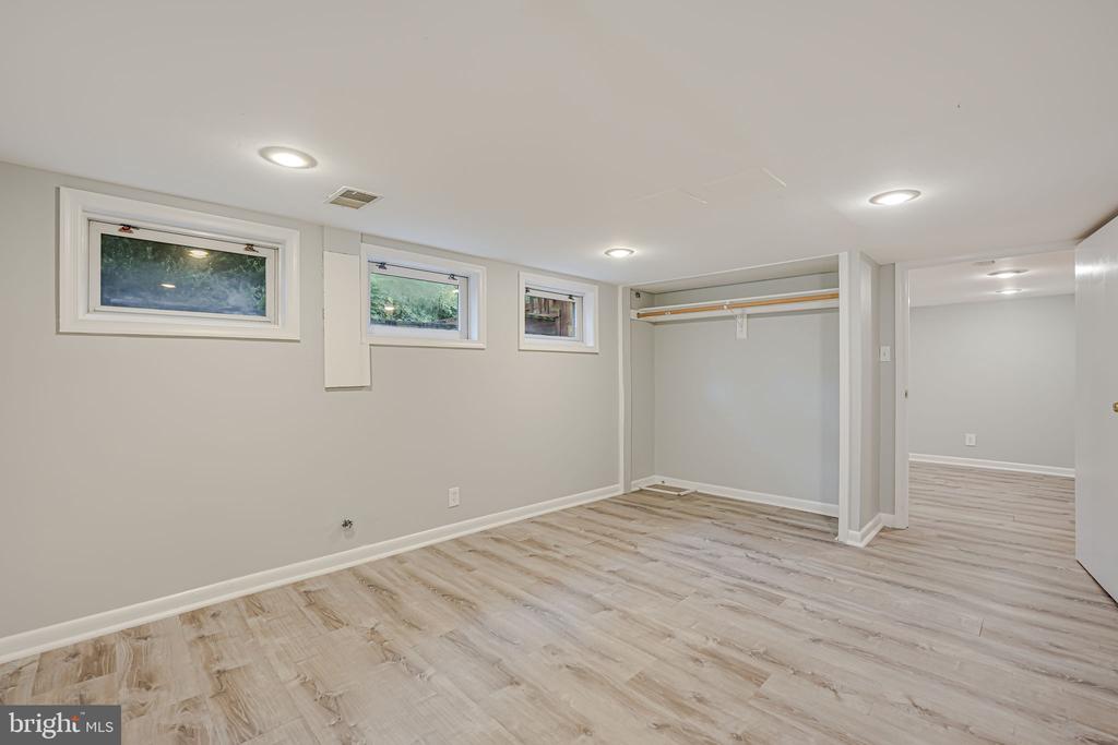 10315 Blake Ln