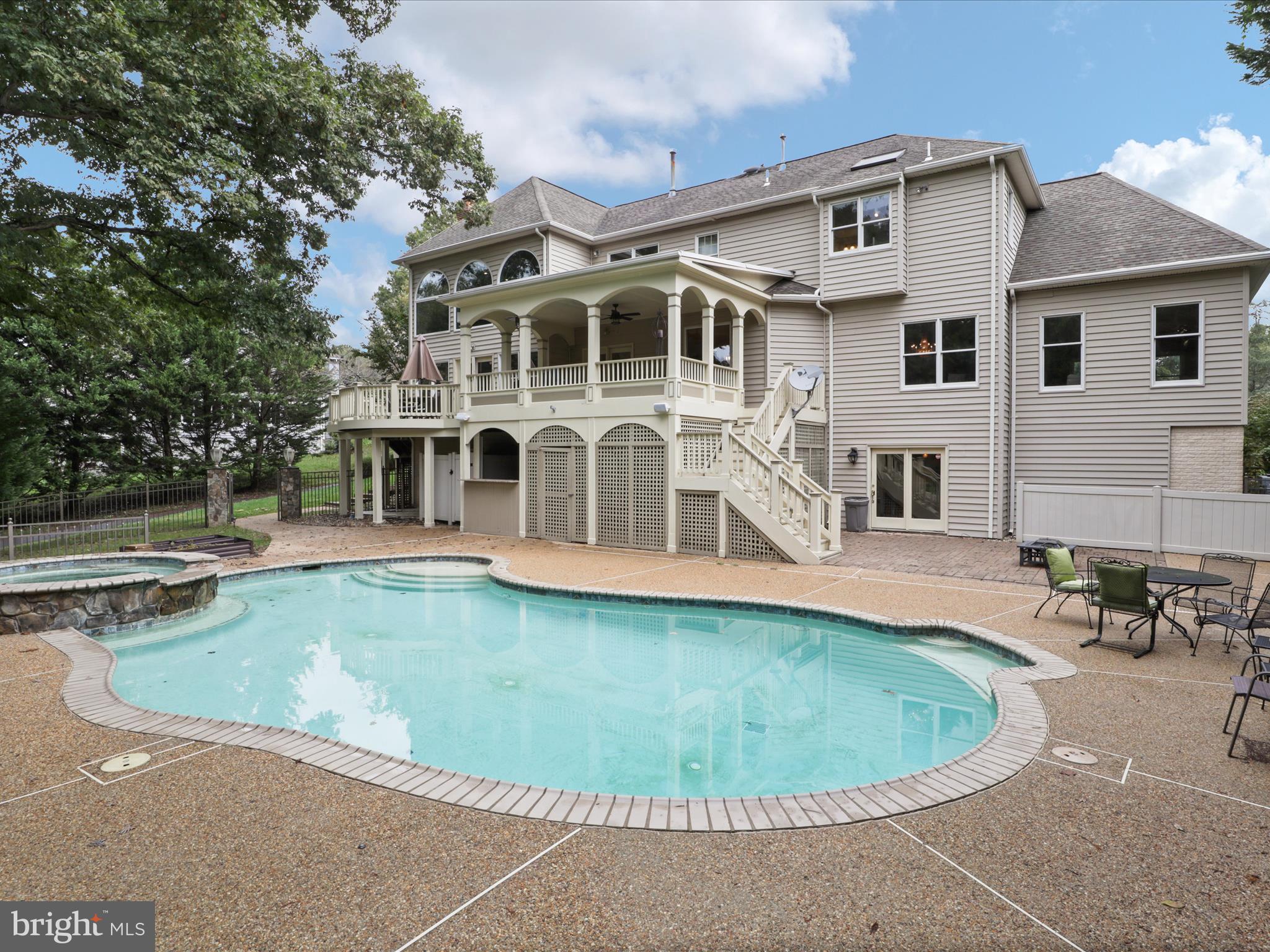 10207 BRITTENFORD DRIVE