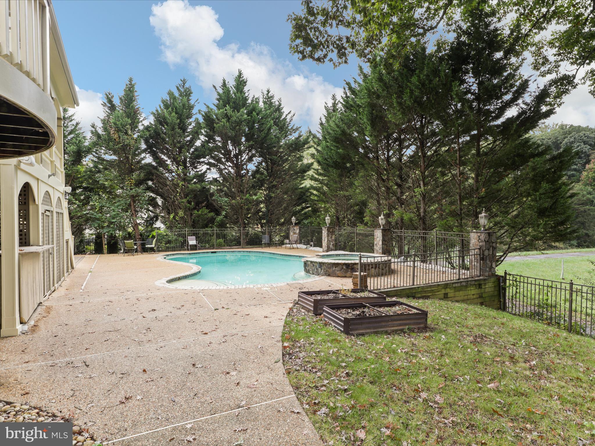 10207 BRITTENFORD DRIVE