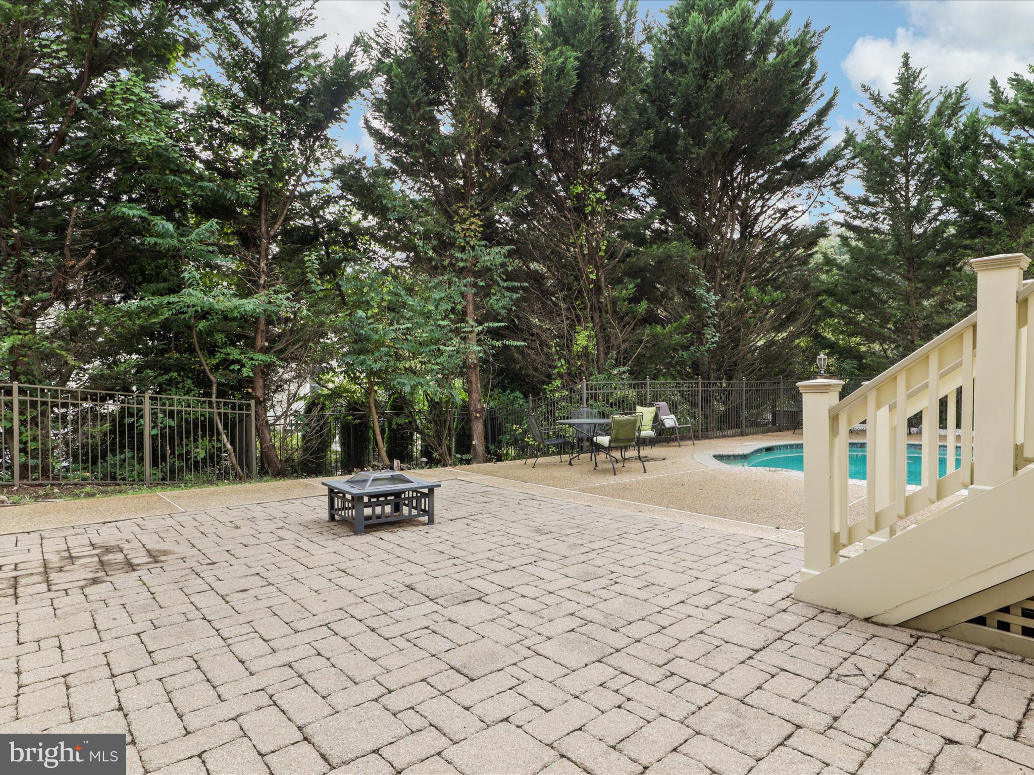 10207 BRITTENFORD DRIVE