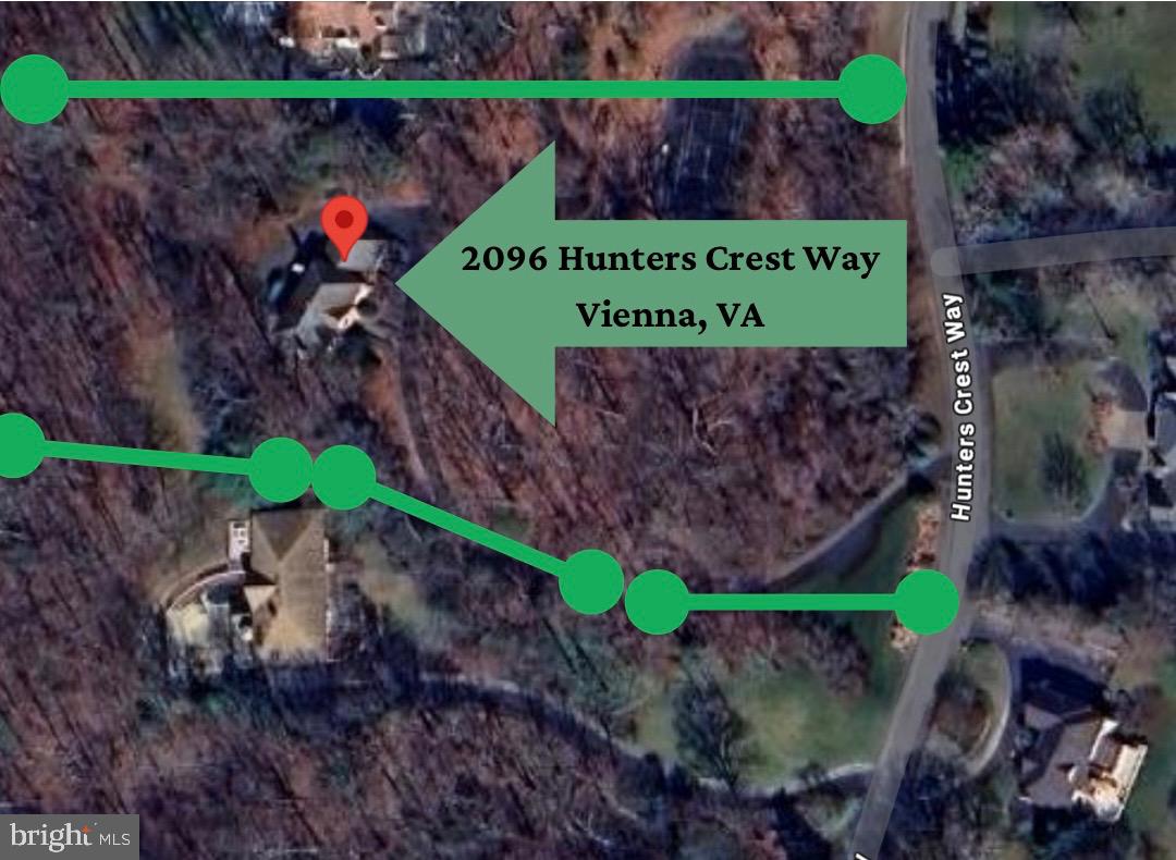 2096 Hunters Crest Way