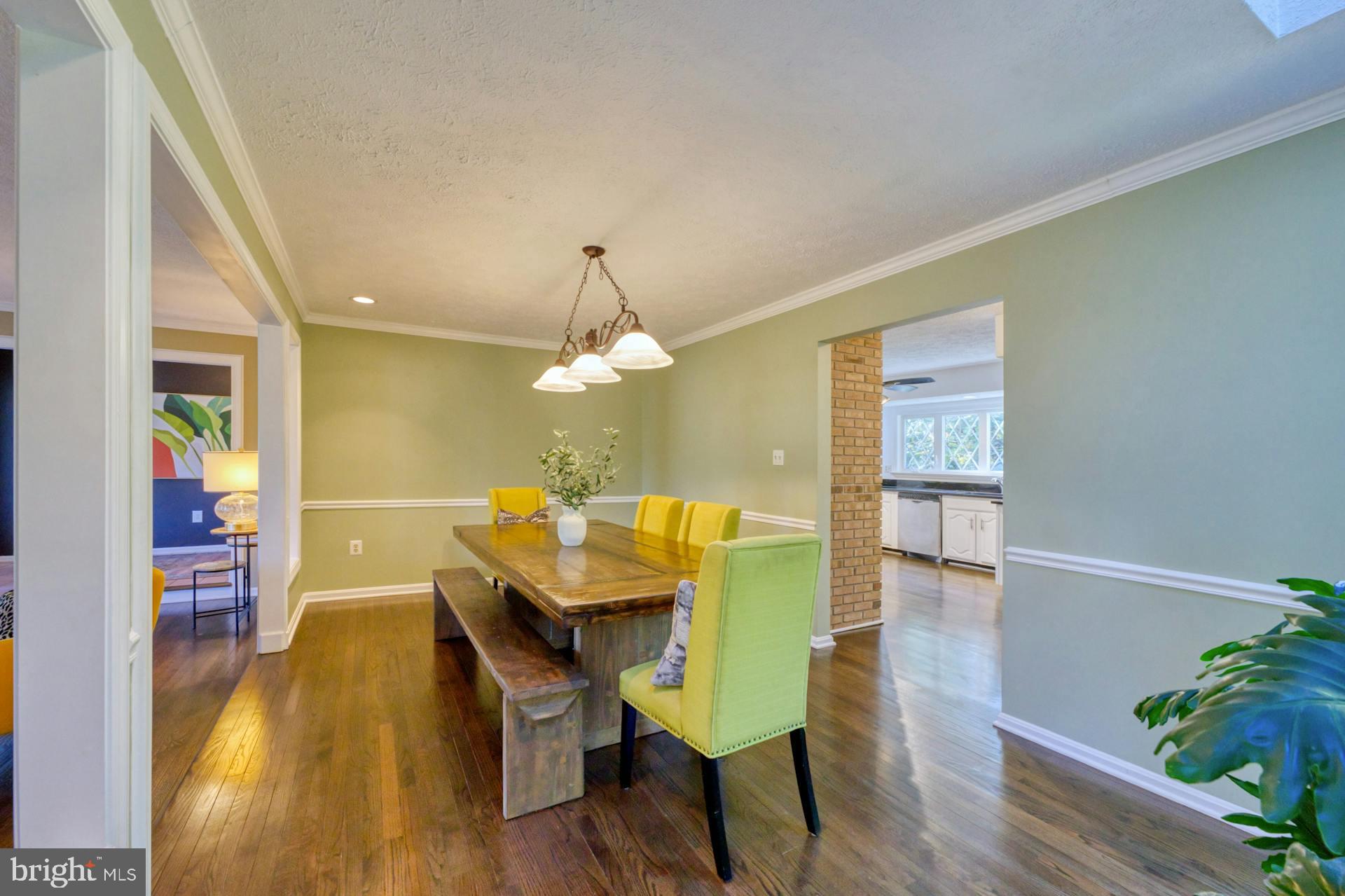 1200 Shaker Dr