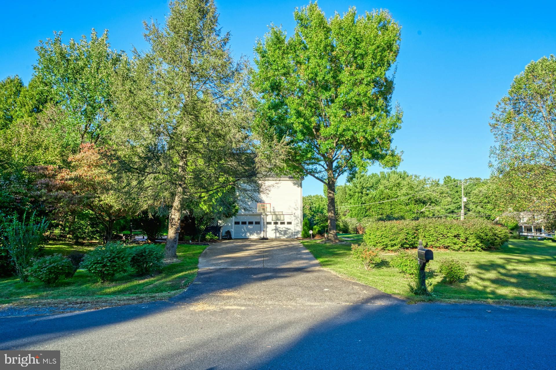 1200 Shaker Dr