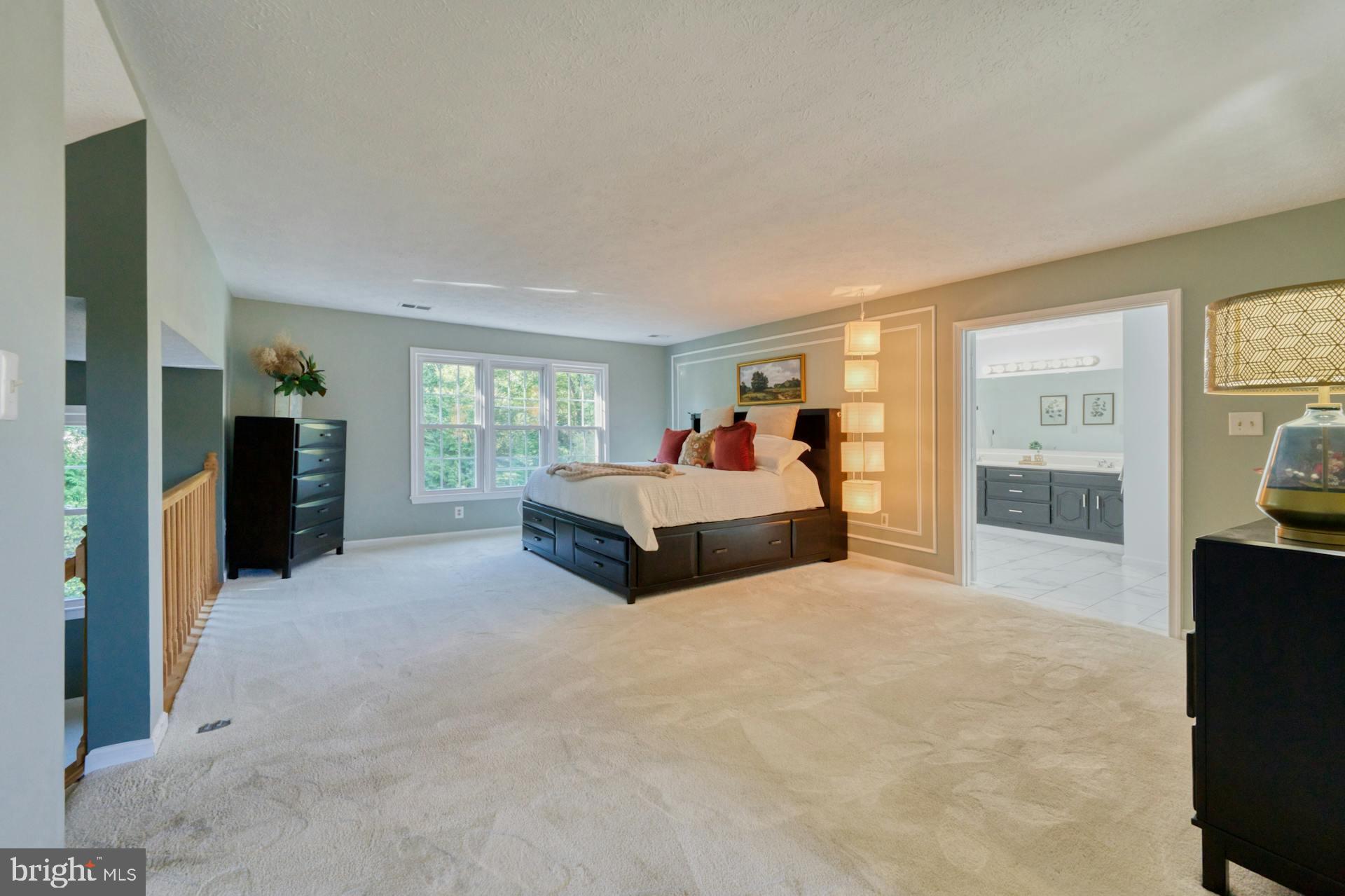 1200 Shaker Dr