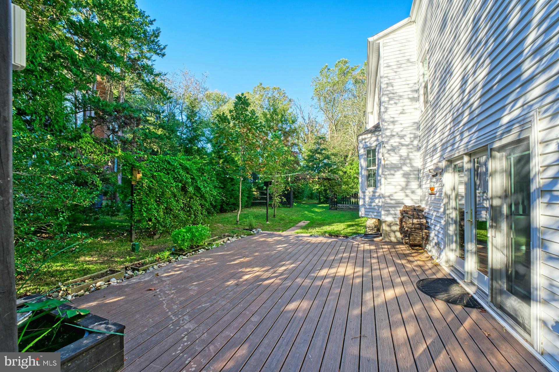 1200 Shaker Dr