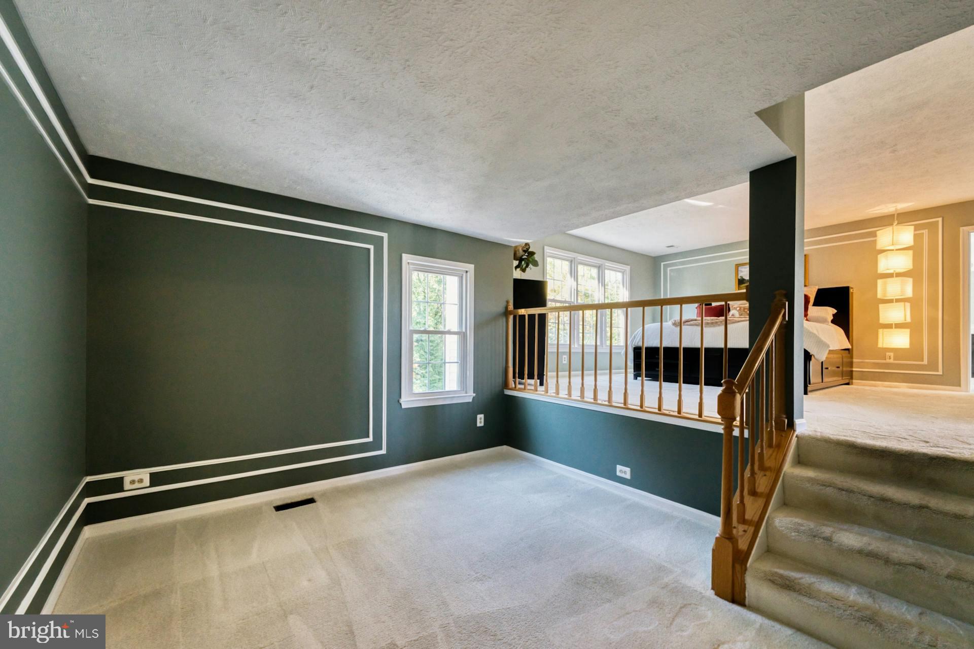 1200 Shaker Dr