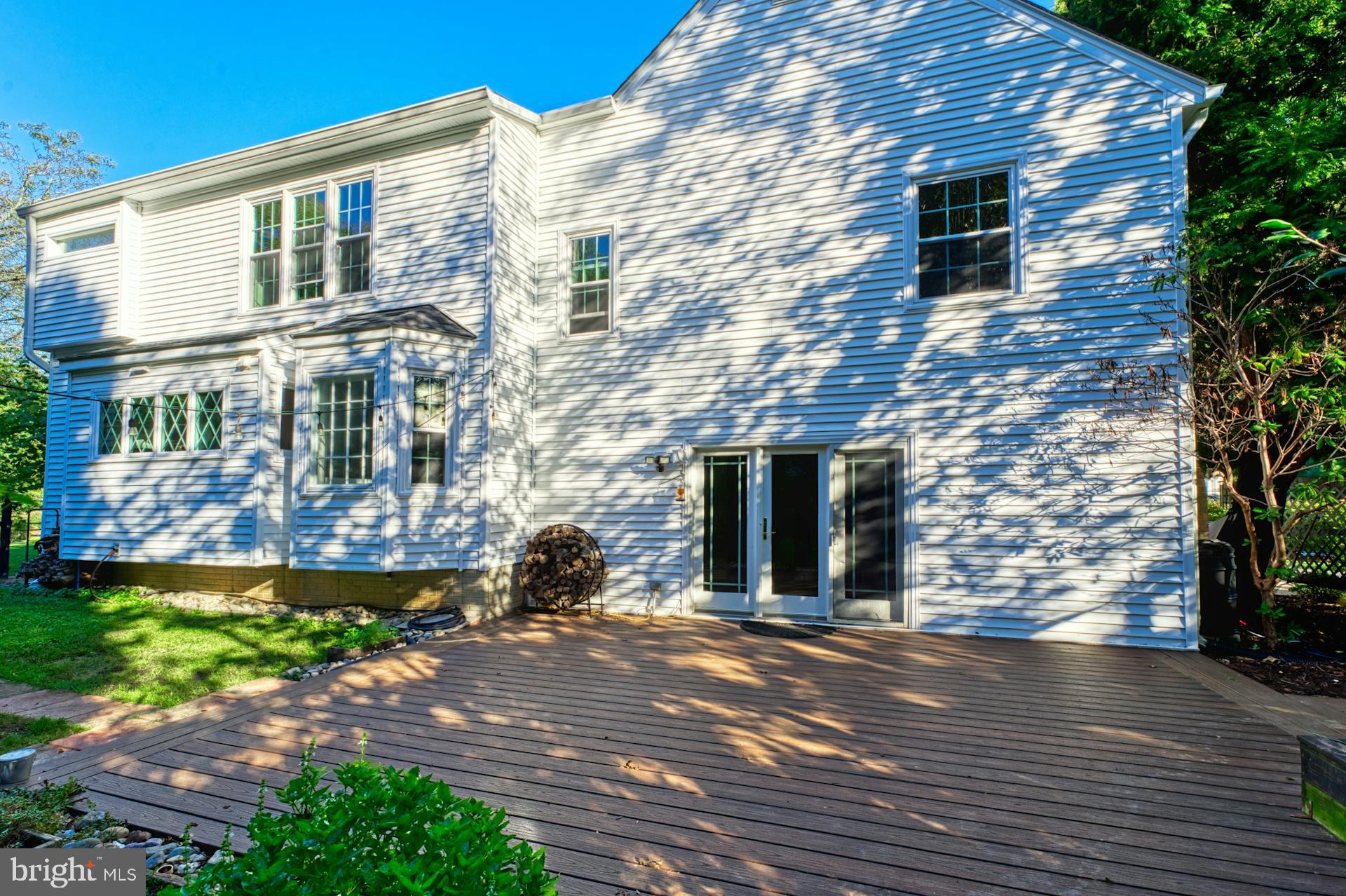 1200 Shaker Dr