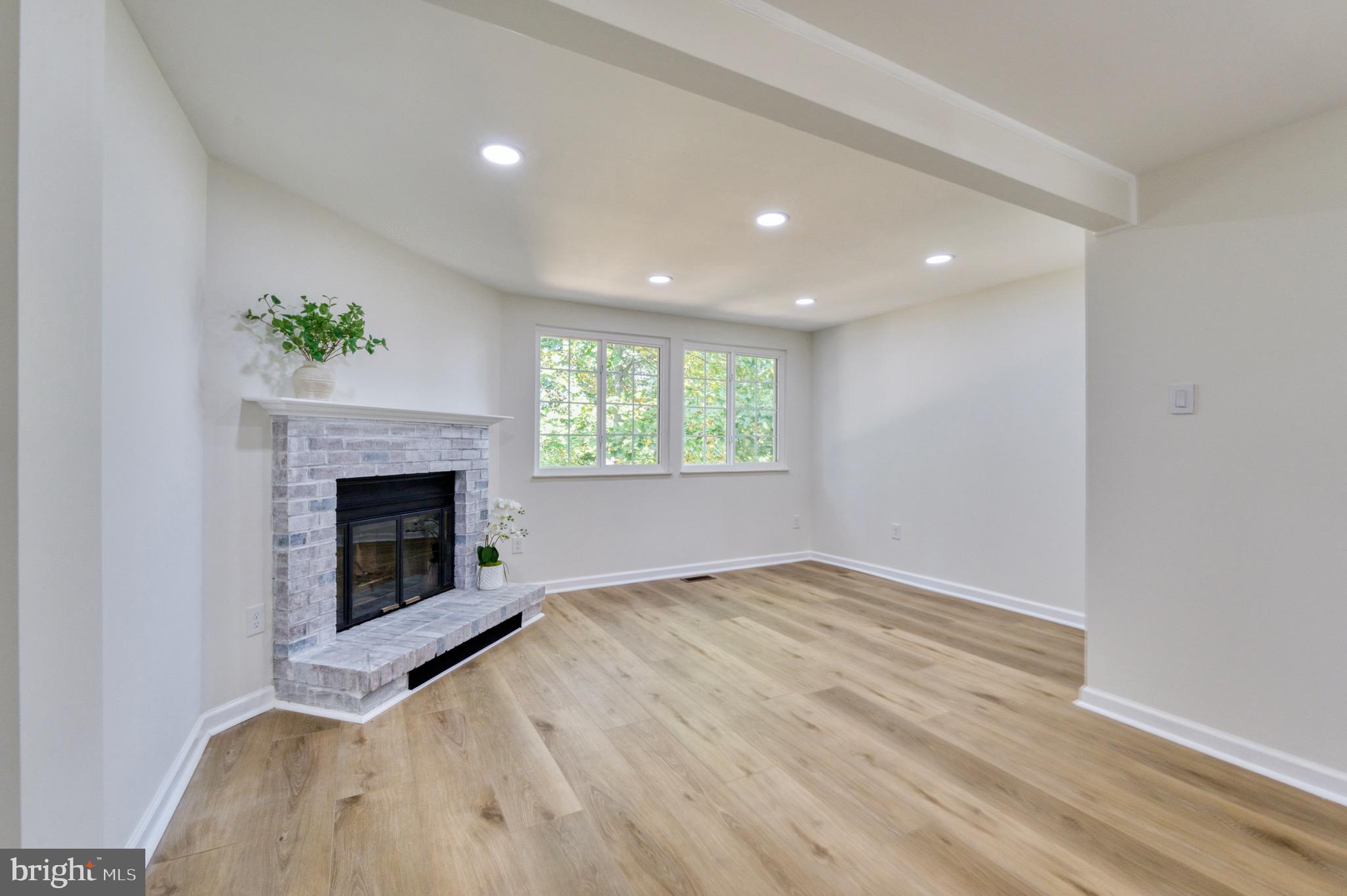 8324 Bark Tree Ct