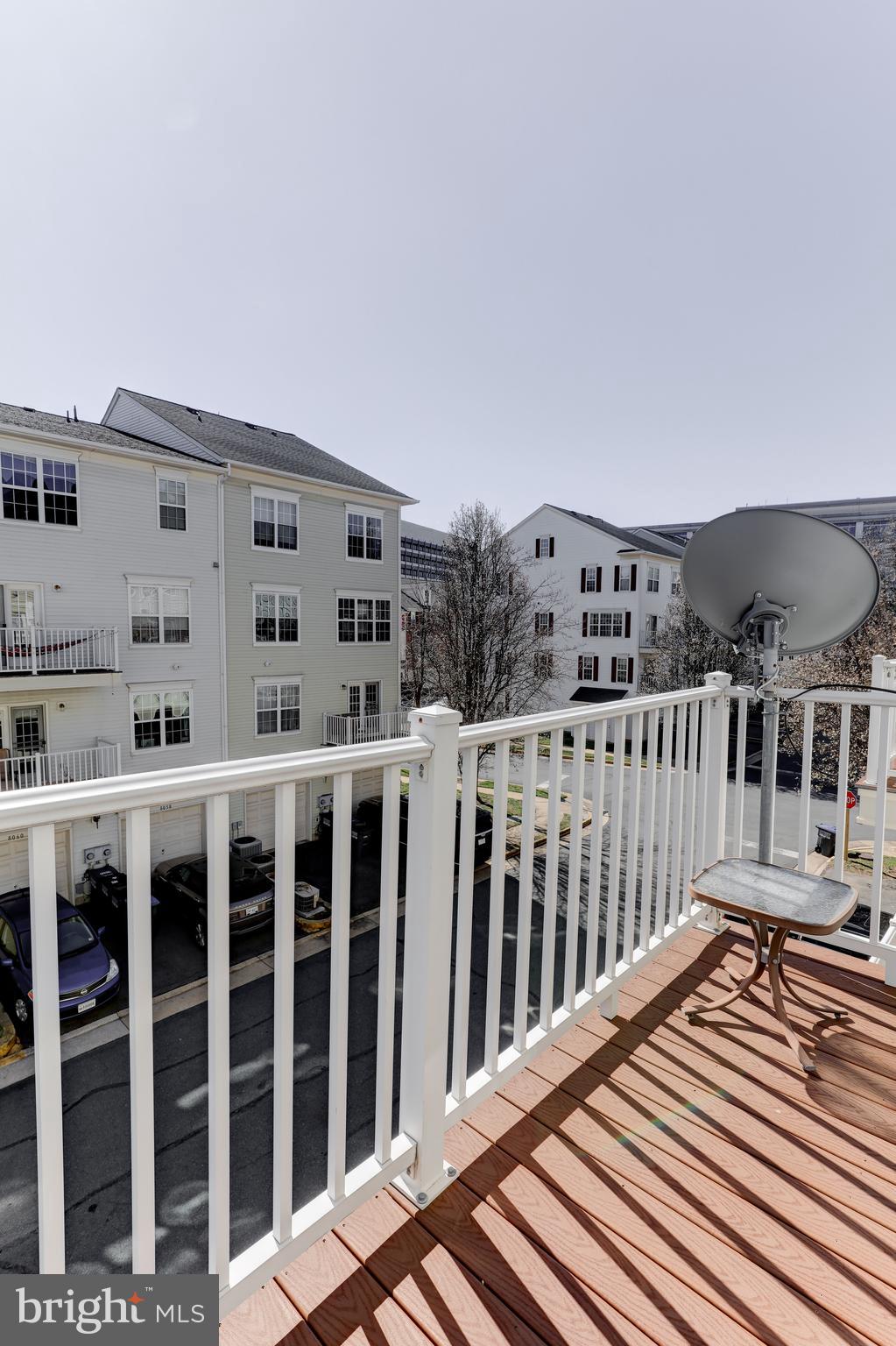 8057 GATEHOUSE RD #20