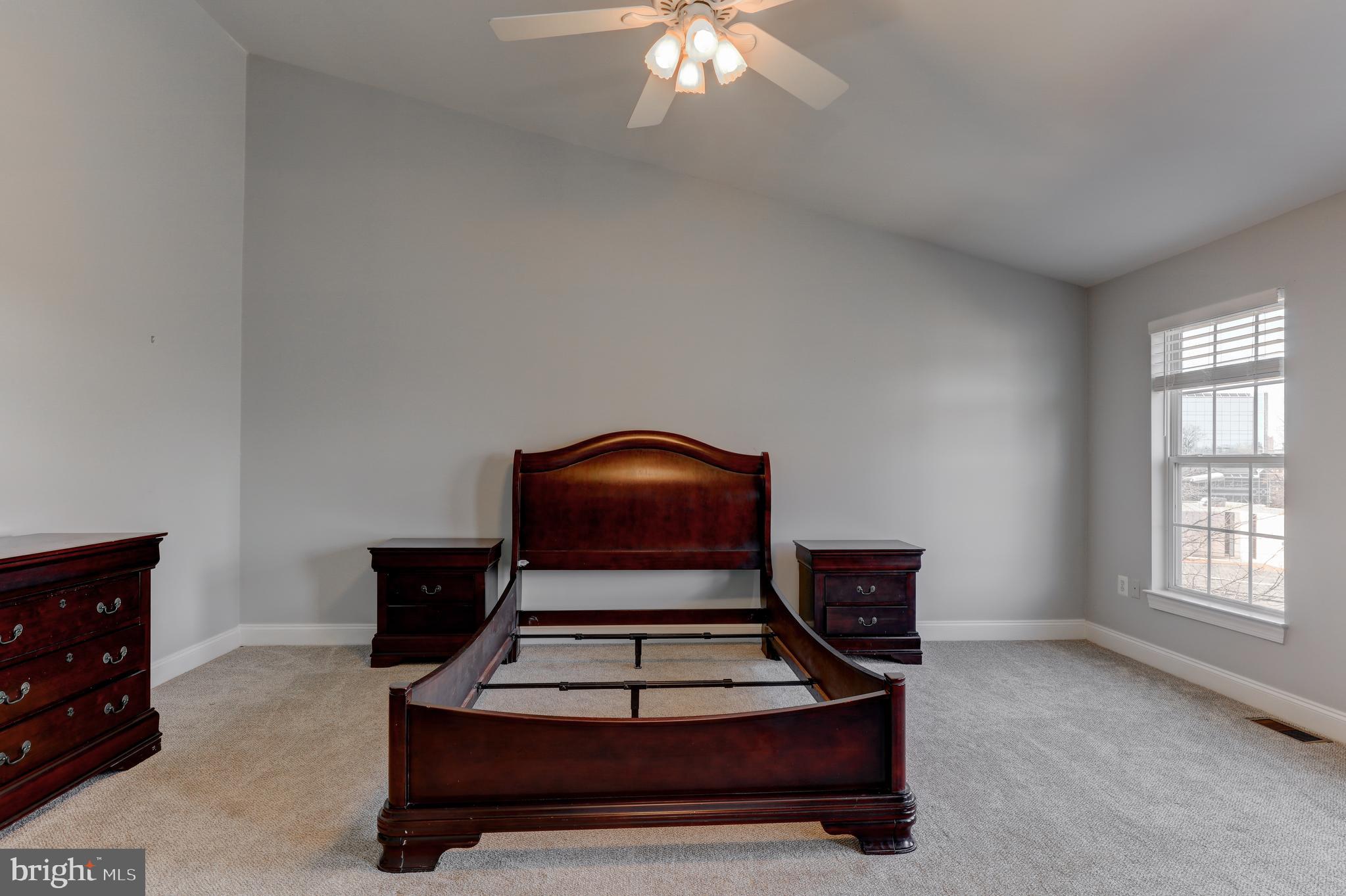 8057 GATEHOUSE RD #20