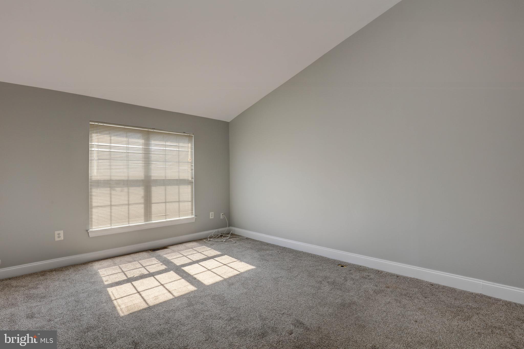 8057 GATEHOUSE RD #20