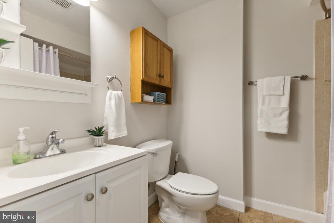 3859 el Camino Pl #2