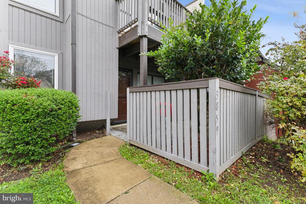 3859 el Camino Pl #2
