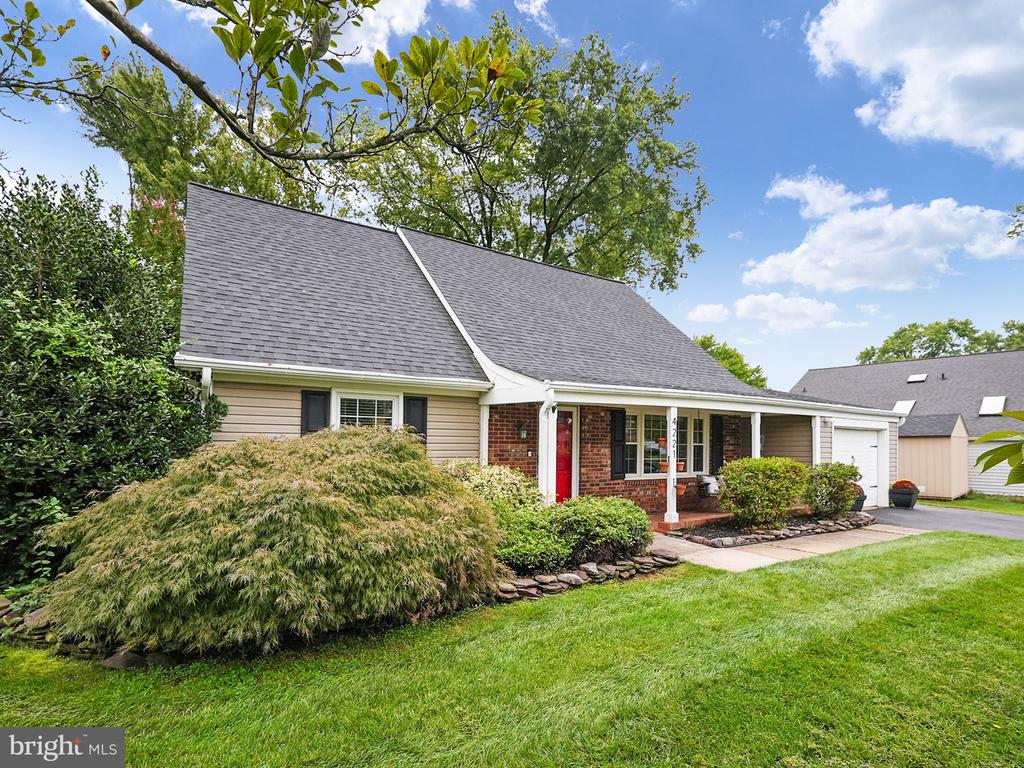 4221 Penner Ln