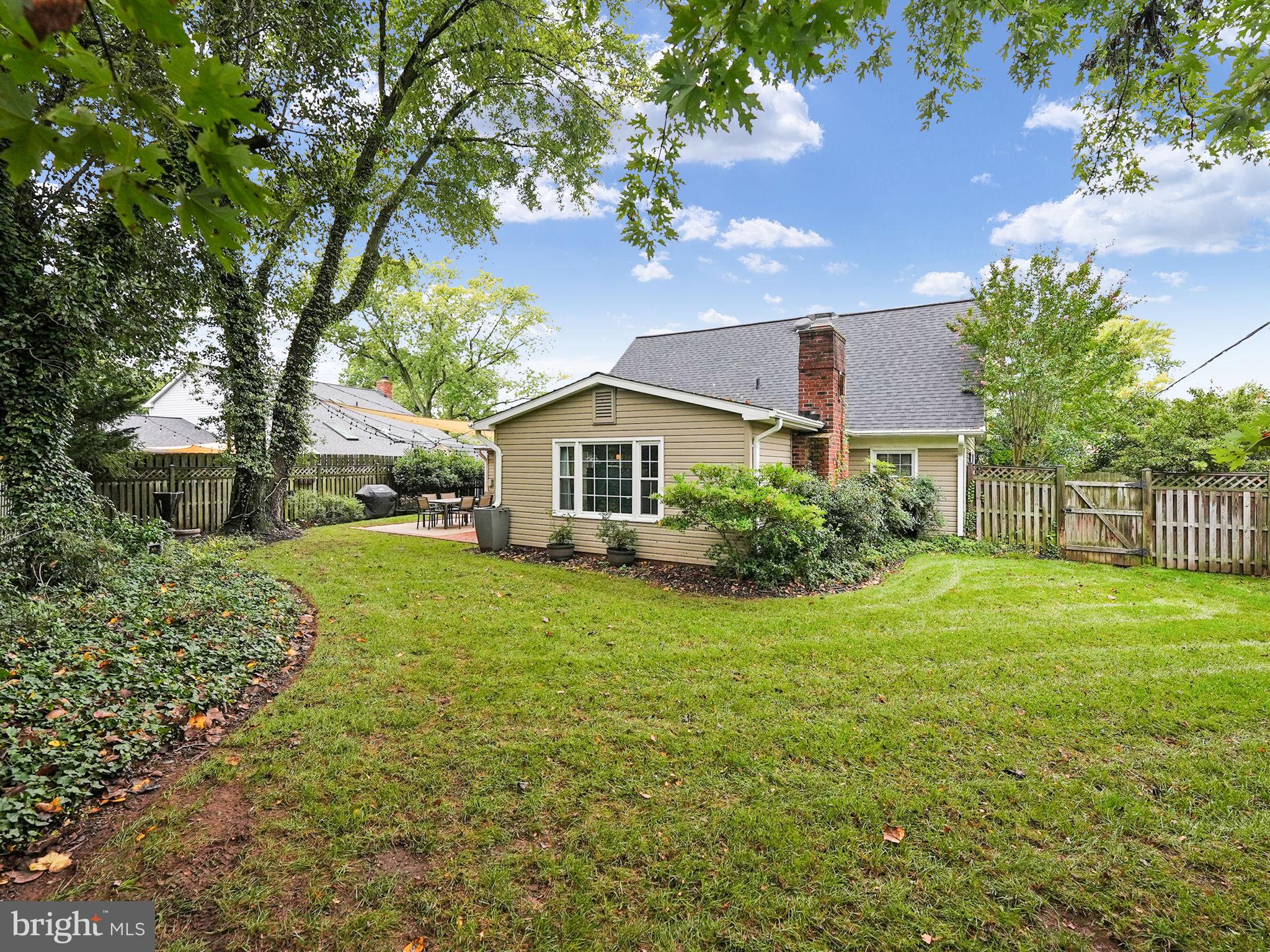 4221 Penner Ln
