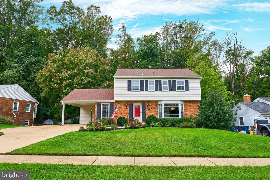 8306 Carrleigh Pkwy