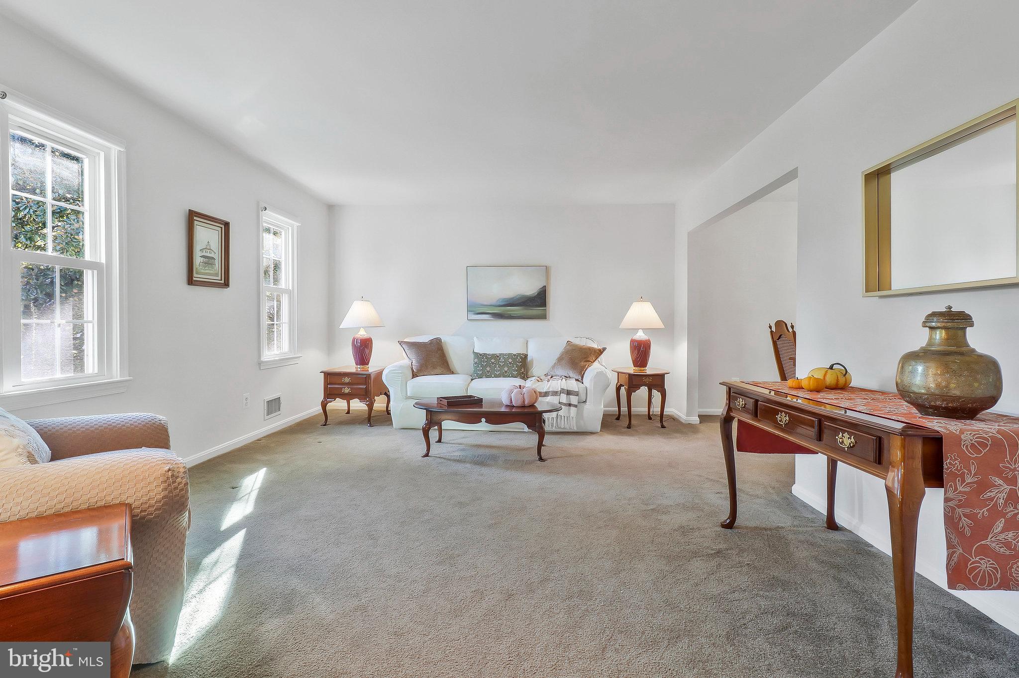 7406 Beverly Manor Dr