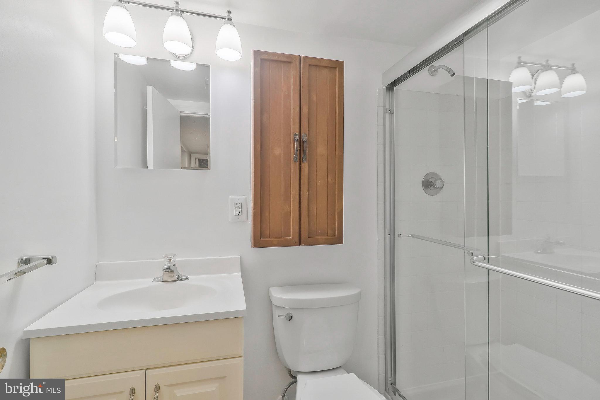 7406 Beverly Manor Dr