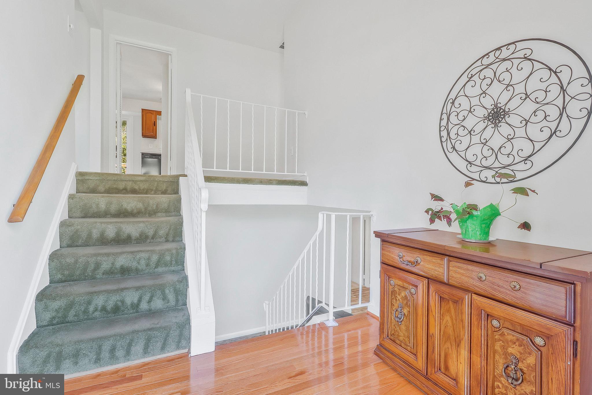 7406 Beverly Manor Dr
