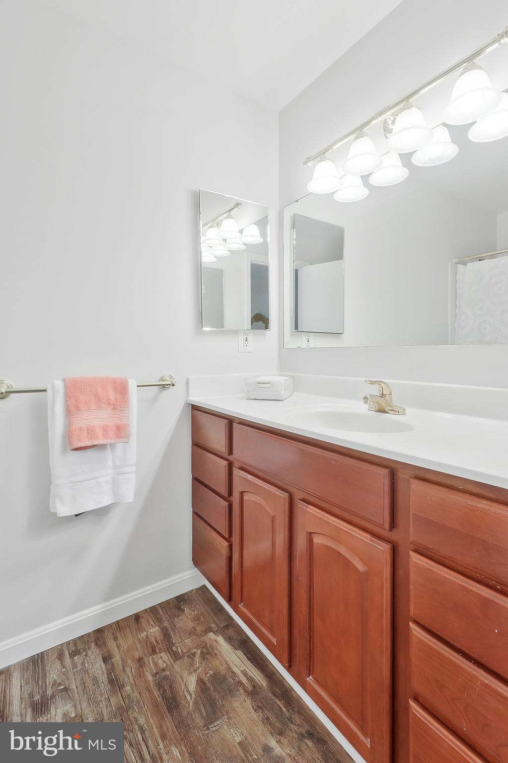 7406 Beverly Manor Dr