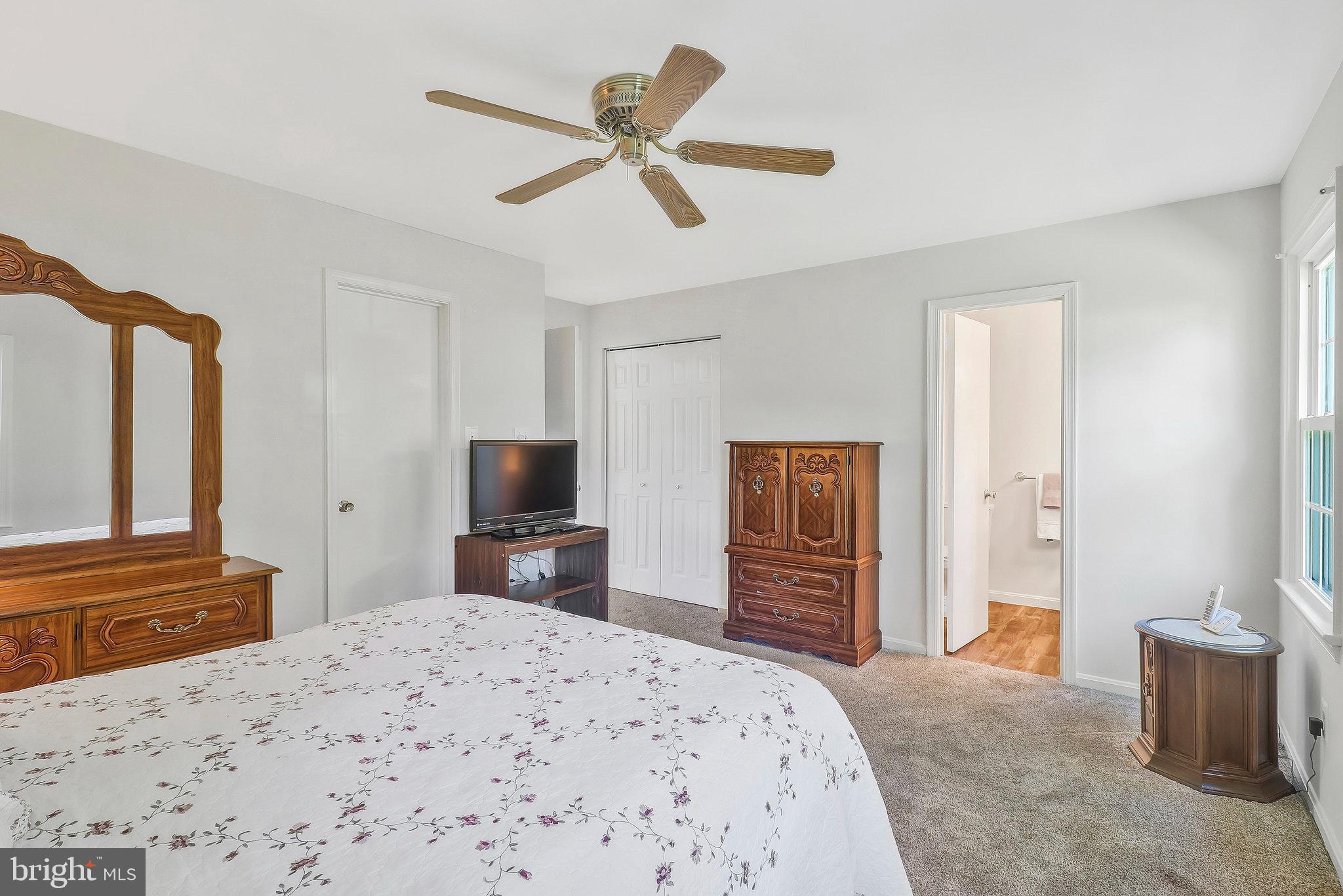 7406 Beverly Manor Dr