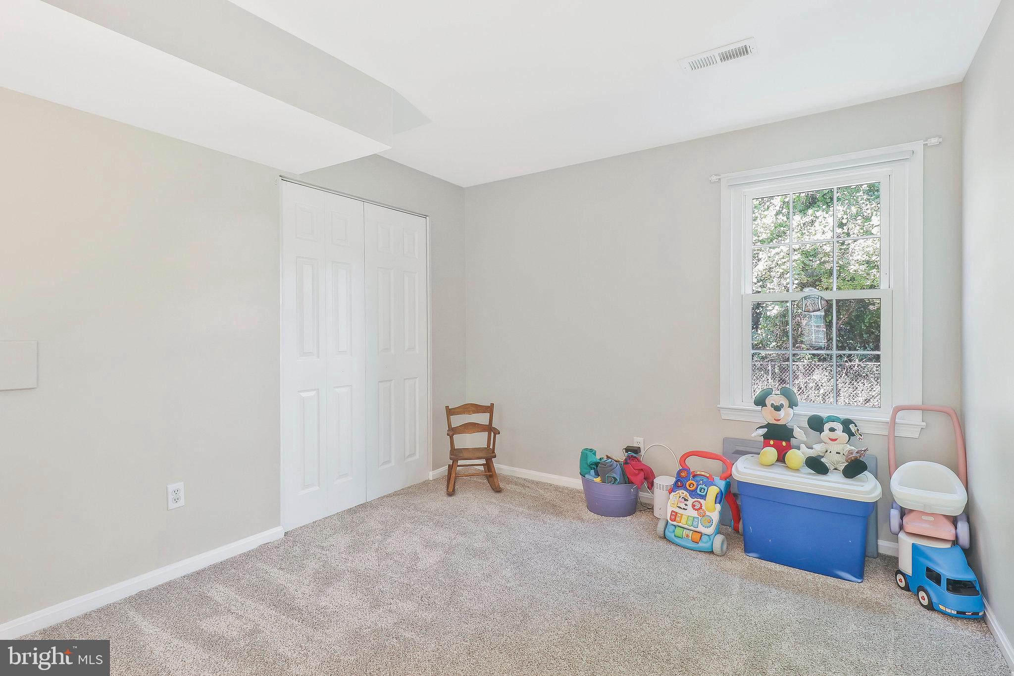 7406 Beverly Manor Dr