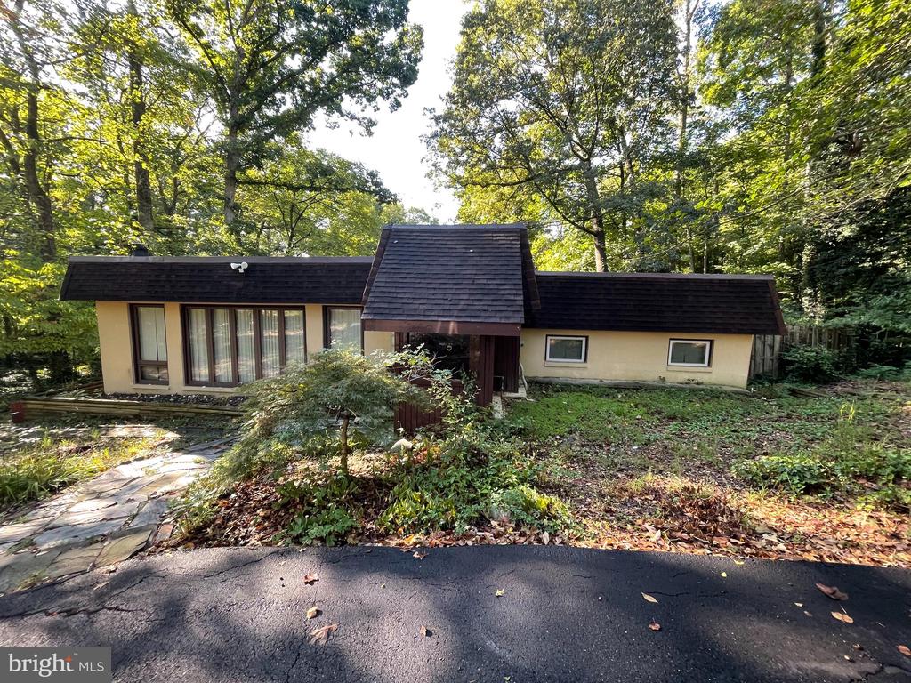 6636 RIDGEWAY DRIVE