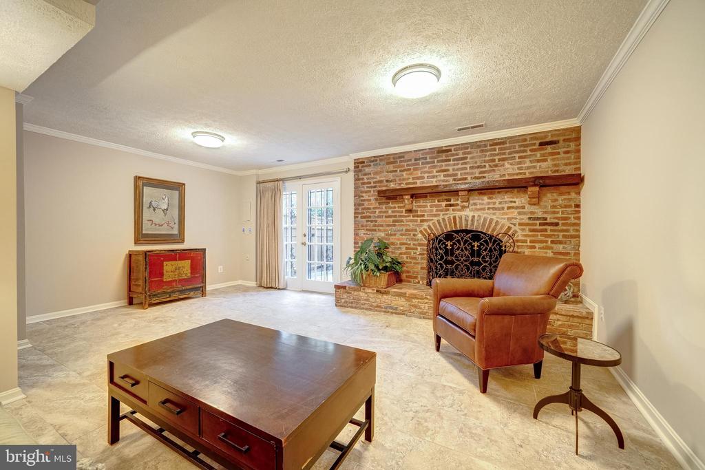 9269 BAILEY LANE