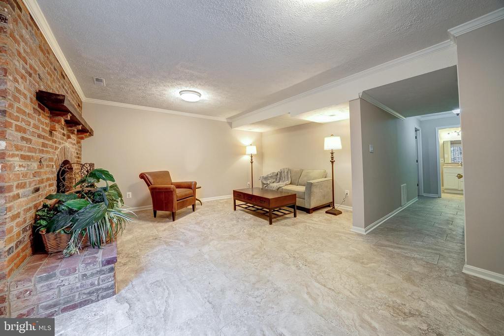 9269 BAILEY LANE