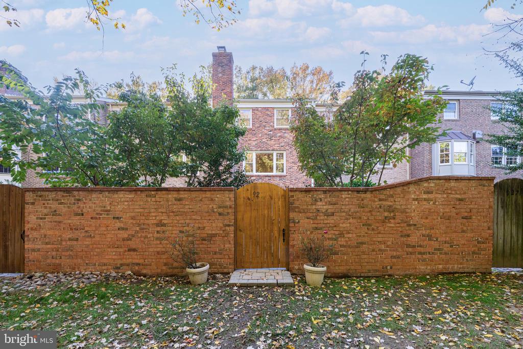 9269 BAILEY LANE