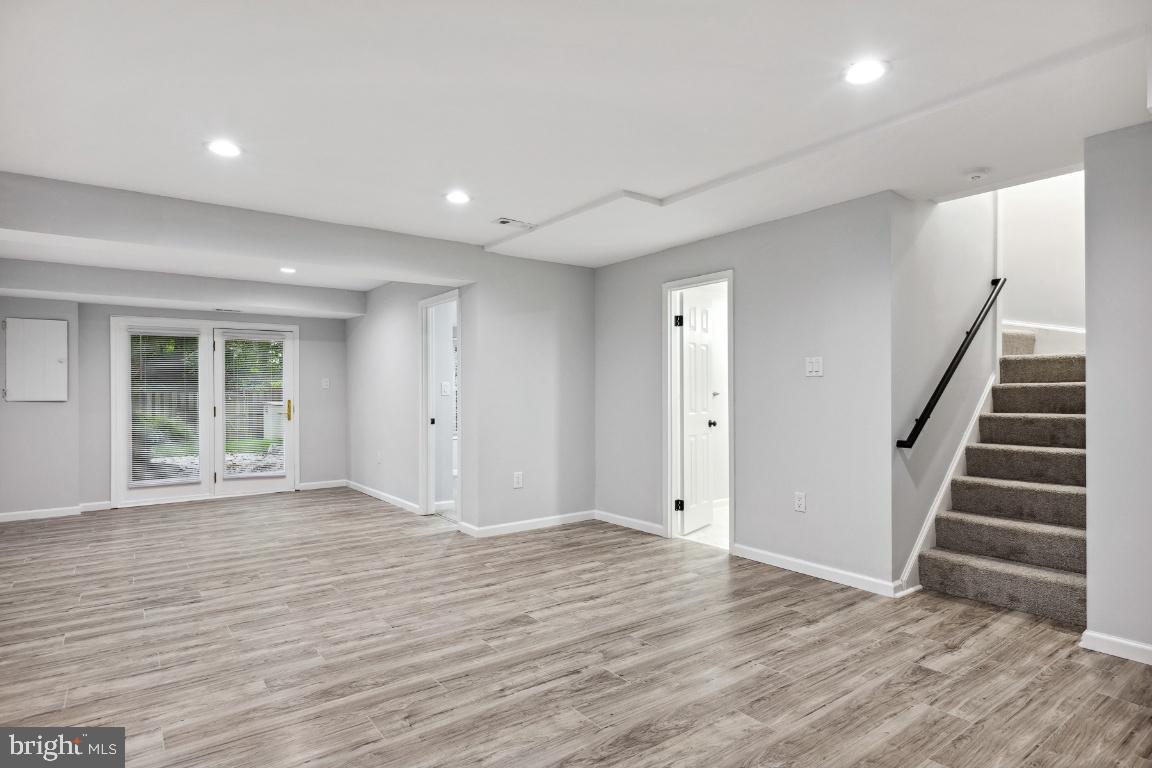 1114 MOOREFIELD CREEK RD SW