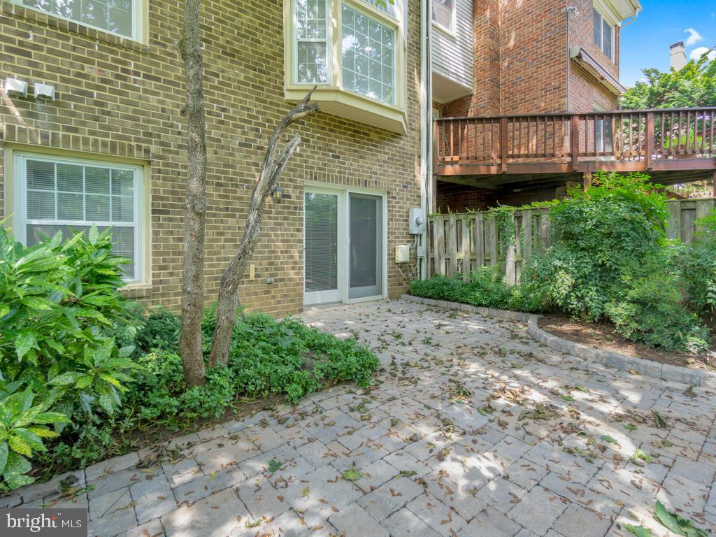 1114 MOOREFIELD CREEK RD SW