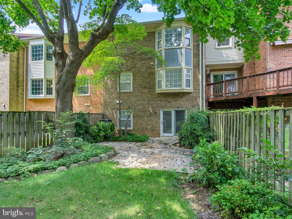 1114 MOOREFIELD CREEK RD SW
